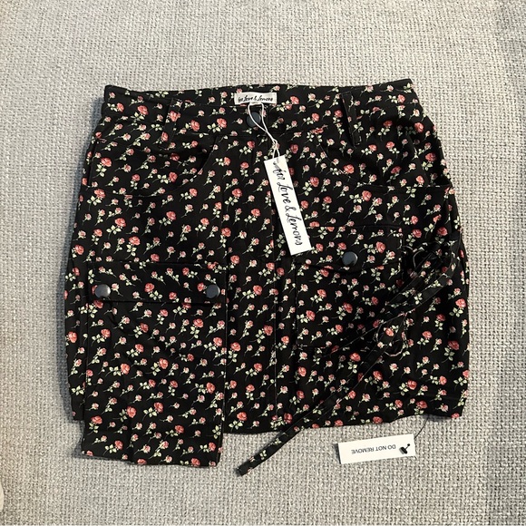 For Love And Lemons Camille Black Floral Denim Mini Skirt Size Small NWT - Picture 4 of 6